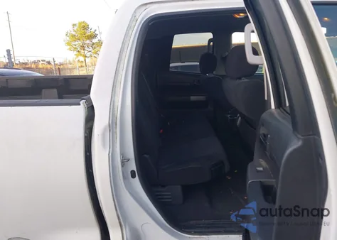 2010 Toyota Tundra Grade 5.7L V8 из США, поврежденный, VIN 5TFRY5F19AX094689